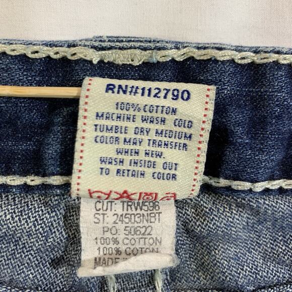 True Religion Women's Cuf Off Jean Shorts Distressed Frayed Hem Sz 27 Barneys - Picture 8 of 13